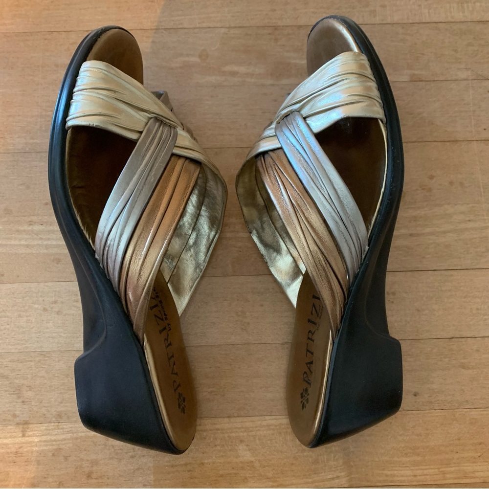 Patrizia by Spring Step Metallic Wedge Sandals Size 6 1/2